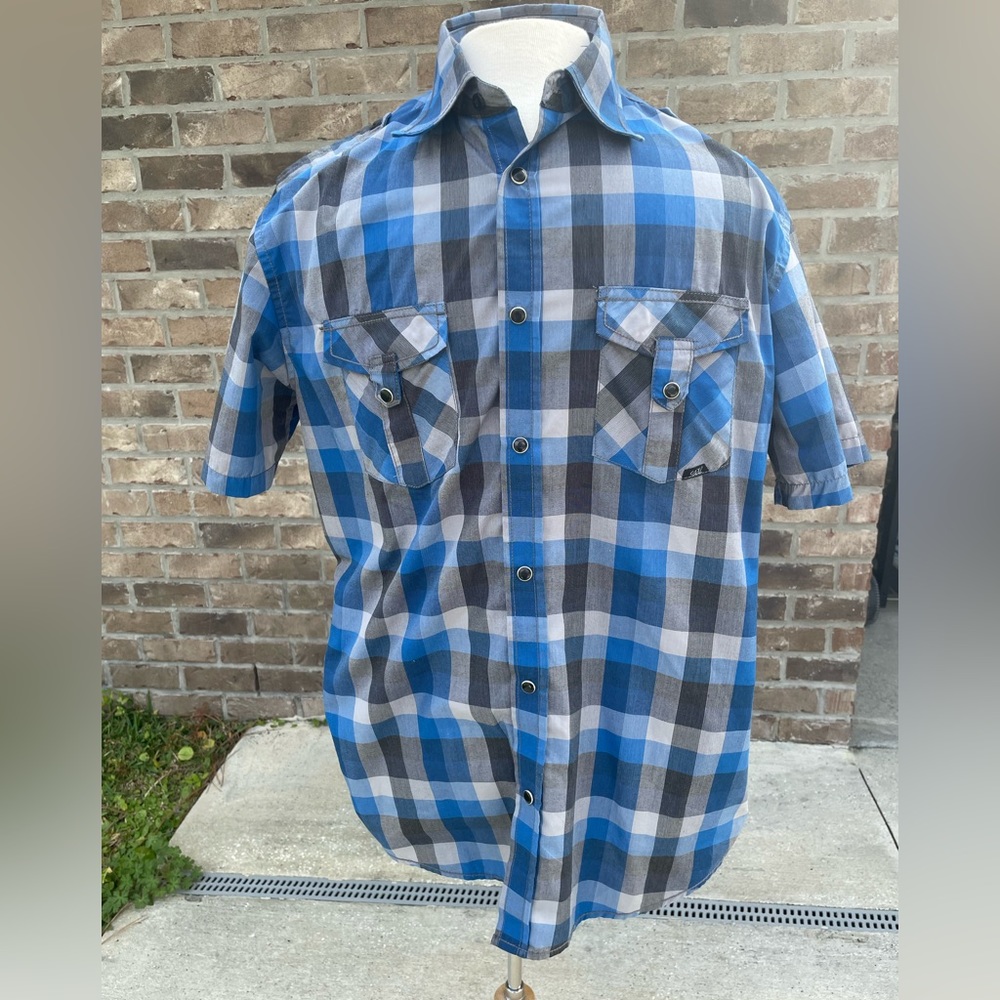 Coastal Brand men’s black snap down western style shirt size Medium blue plaid